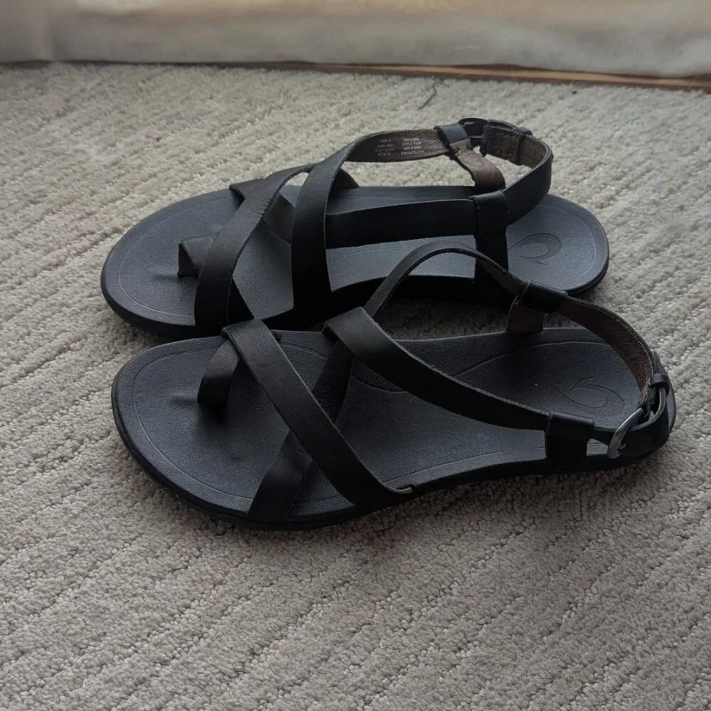 OluKai Black Upena Strappy Sandals Size 7 - Picture 2 of 7